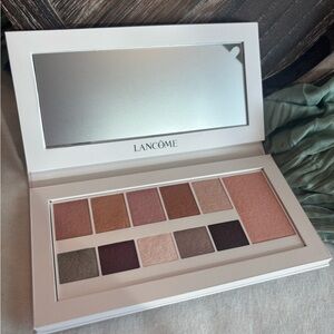 Lancôme Eyeshadow & Highlighter Palette • 10 Shades • Neutral Glam